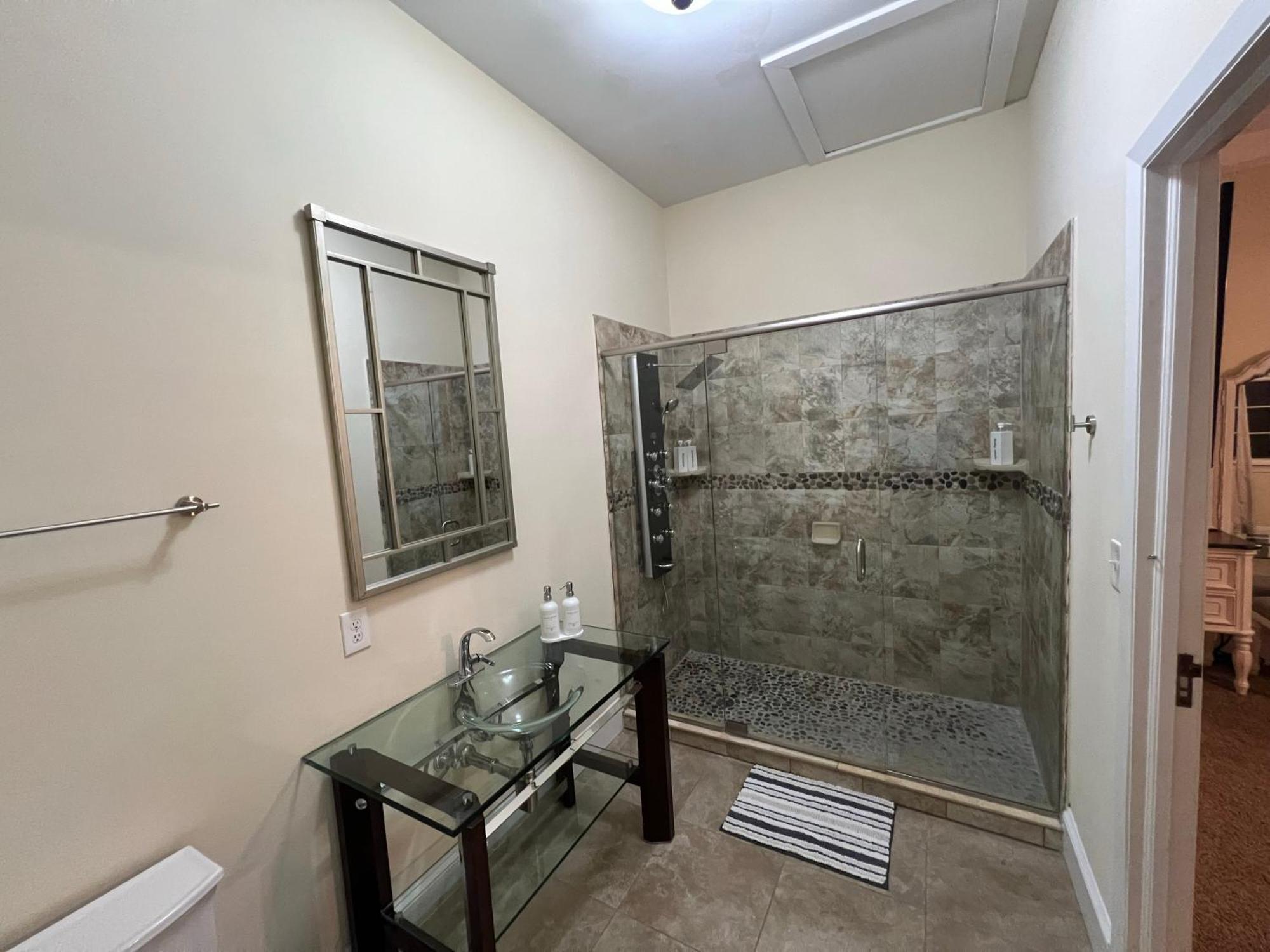 Beautiful River Front Home With Private Pool 菲利普斯堡 外观 照片